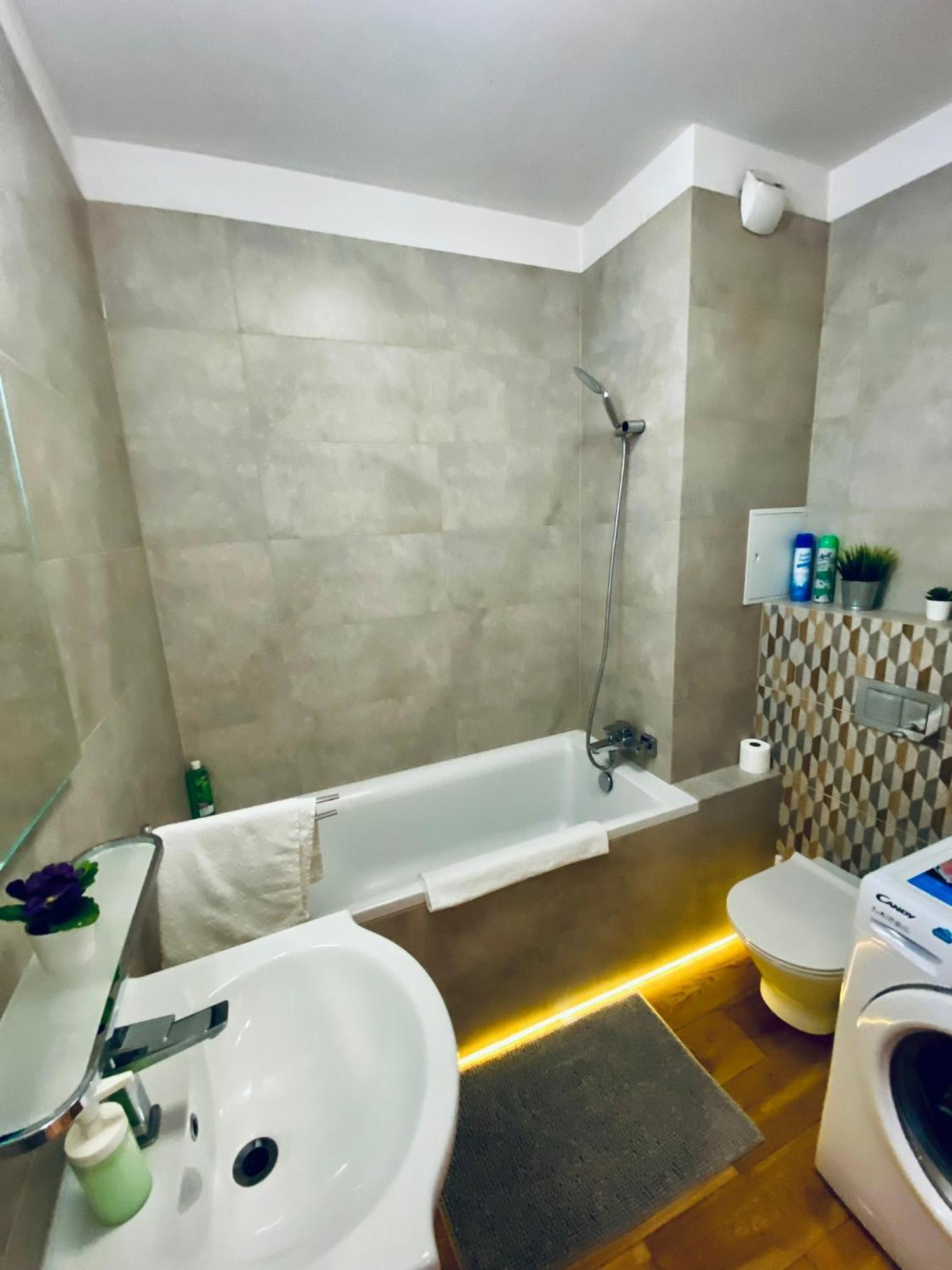 Apartament, Free Parking, Blisko Rynek-Dworzec Pkp-Pks, Sklepy Vratislav Exteriér fotografie