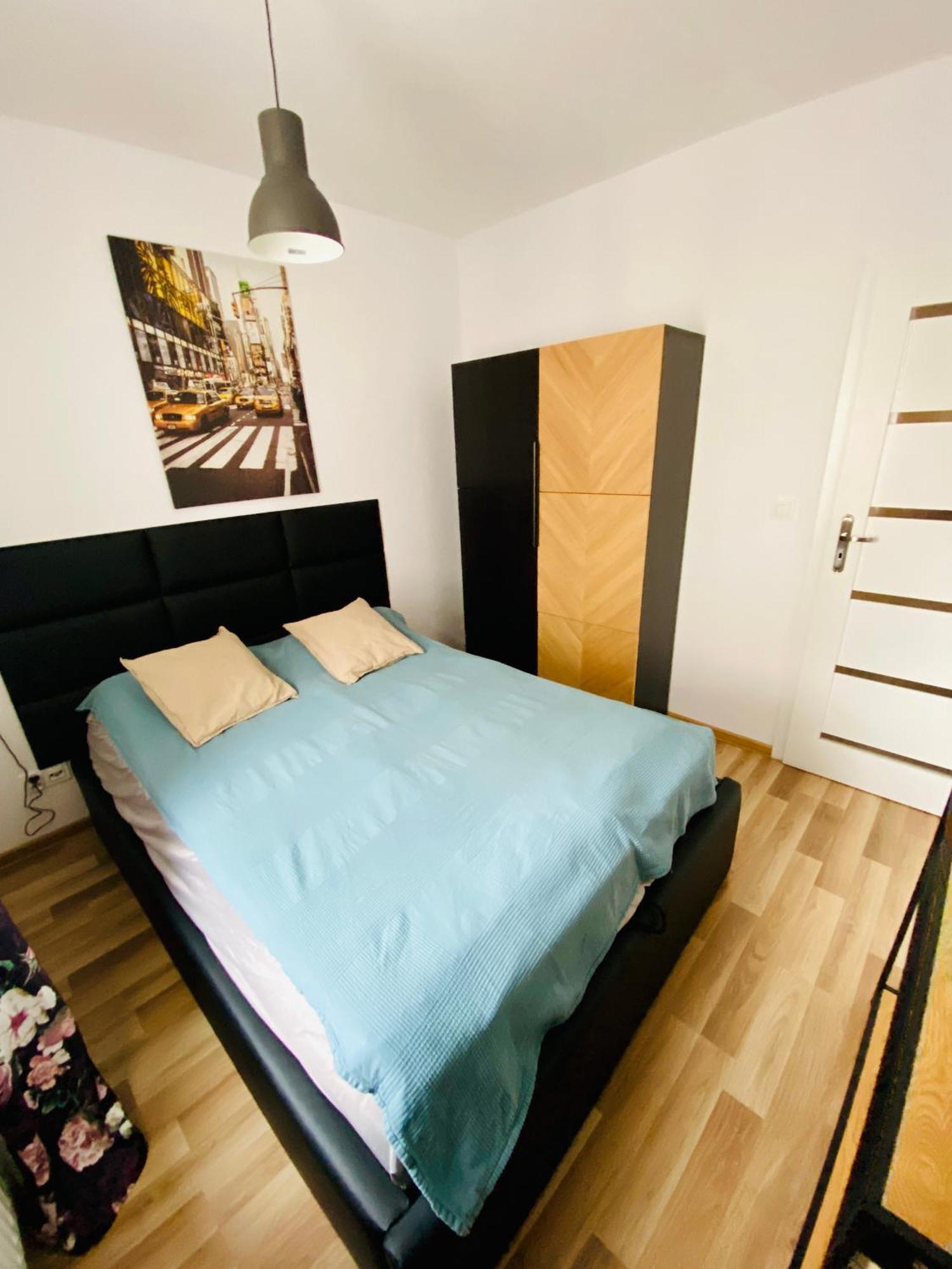 Apartament, Free Parking, Blisko Rynek-Dworzec Pkp-Pks, Sklepy Vratislav Exteriér fotografie